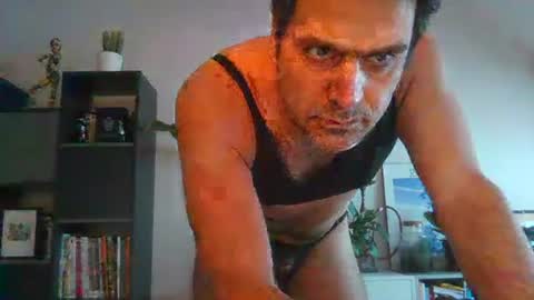 Snapshot of sebix9206 chatting on December 6, 12:05 pm sebix9206 online show from December 6, 12:05 pm