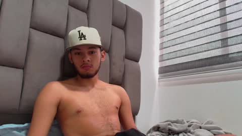 Snapshot of sebolaz chatting on January 25, 1:41 pm ryan miller online show from January 25, 1:41 pm