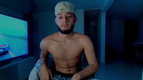 Snapshot of sebolaz chatting on October 7, 5:11 am ryan miller online show from October 7, 5:11 am