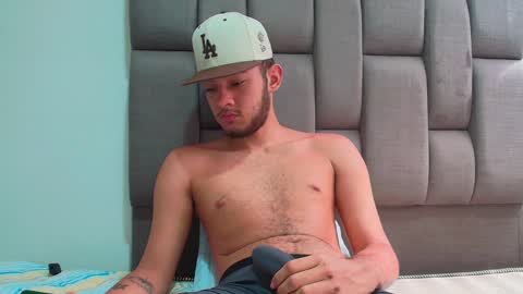 Snapshot of sebolaz chatting on February 3, 3:27 pm ryan miller online show from February 3, 3:27 pm