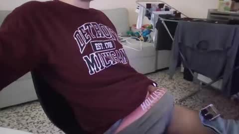 Snapshot of sebseb71 chatting on December 24, 3:37 pm sebseb71 online show from December 24, 3:37 pm