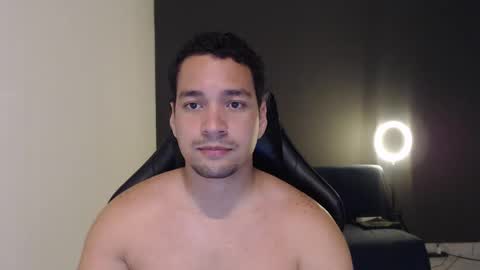 Snapshot of secretboy5000 chatting on January 24, 1:46 am Jex online show from January 24, 1:46 am