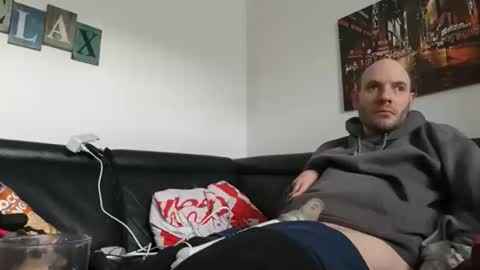 Sebastian online show from March 28, 6:35 am