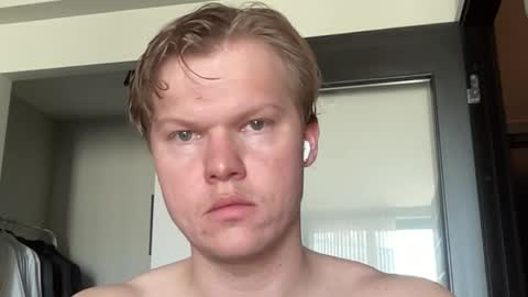 self_facial_lover online show from April 4, 11:40 am