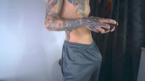 sem_alas online show from March 14, 5:03 am