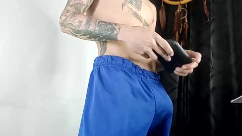 sem_alas online show from October 31, 12:23 am