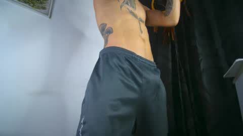 sem_alas online show from September 12, 1:38 am