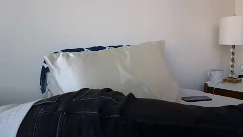 Cam online show from February 19, 8:41 pm