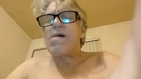 senualallnight online show from September 10, 7:07 am