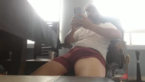Snapshot of serioyhetero19 chatting on September 17, 8:43 pm hetero serio discreto online show from September 17, 8:43 pm