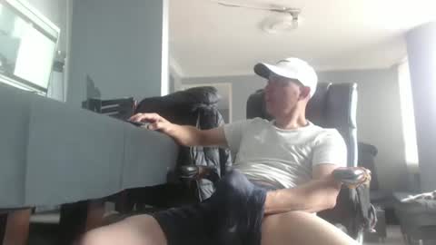 Snapshot of serioyhetero19 chatting on January 11, 6:54 pm hetero serio discreto online show from January 11, 6:54 pm