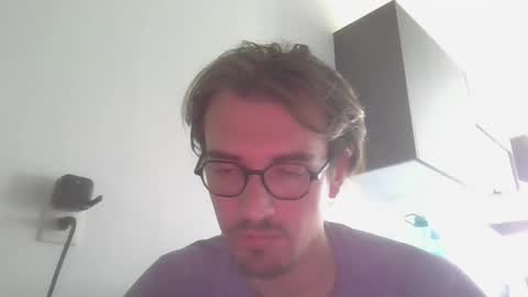 mier online show from April 27, 6:24 pm