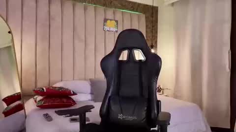 HEY IM SETH online show from January 7, 9:57 pm