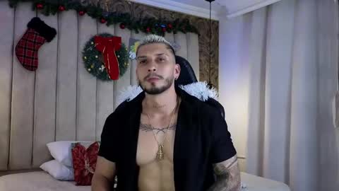 HEY IM SETH online show from January 1, 1:15 am