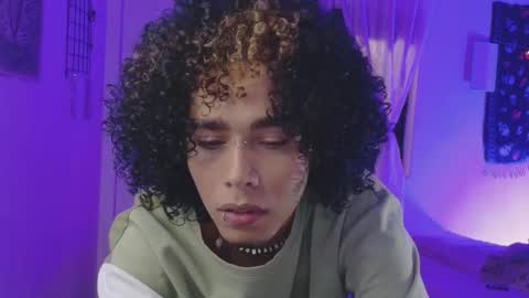 Snapshot of seven7xis chatting on October 19, 5:34 am Alexis online show from October 19, 5:34 am