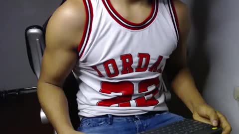 arnold online show from December 13, 2:32 am