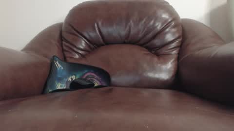 Lucifer online show from November 26, 5:05 pm