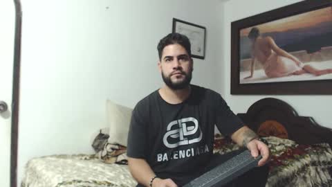 sexxy man online show from December 12, 5:10 am