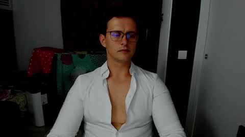 Sexxymuscles4U online show from October 22, 10:52 am