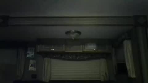 sexyRENTS online show from December 10, 8:19 am