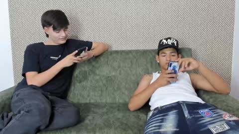 Snapshot of sexys_boys18 chatting on January 28, 6:49 pm MATIAS-18   THIAHO -18  MAX-19  NICOKALY-19  CAIN-19   MOD ESTEBAN online show from January 28, 6:49 pm