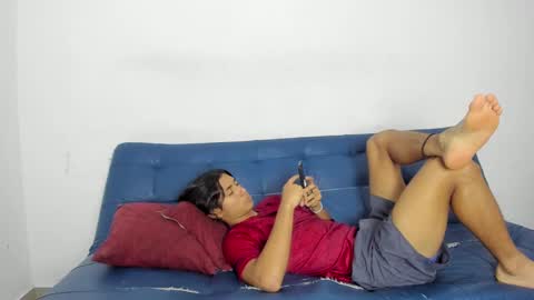 Snapshot of sexys_boys18 chatting on December 4, 9:13 pm MATIAS-18   THIAHO -18  MAX-19  NICOKALY-19  CAIN-19   MOD ESTEBAN online show from December 4, 9:13 pm
