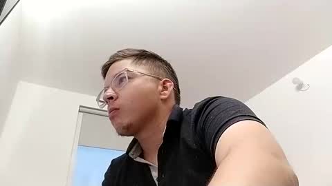 sfebz online show from September 26, 11:02 pm