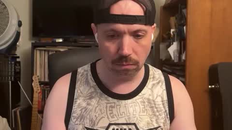 Snapshot of sfgiants1982 chatting on October 21, 1:20 am sfgiants1982 online show from October 21, 1:20 am