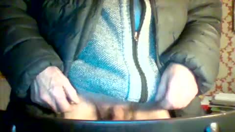 shapelyhelm1 online show from December 30, 12:22 am