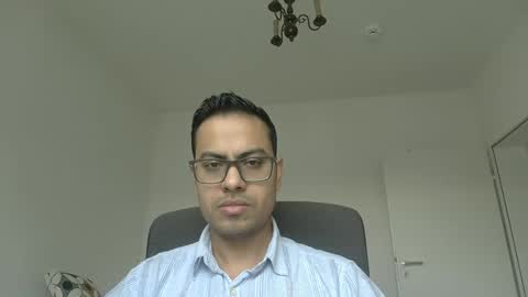 Snapshot of sharmamanxyz chatting on March 12, 10:16 am sharmamanxyz online show from March 12, 10:16 am