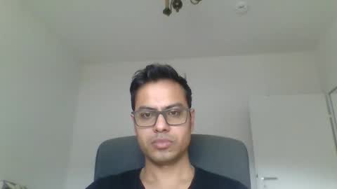 Snapshot of sharmamanxyz chatting on February 25, 10:26 am sharmamanxyz online show from February 25, 10:26 am