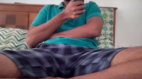 Snapshot of shash2014 chatting on January 5, 10:10 am Shashii online show from January 5, 10:10 am