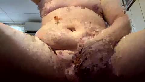 Snapshot of shavedalittle chatting on January 2, 8:13 pm Shavedalittle online show from January 2, 8:13 pm