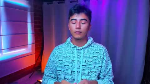 Shawn online show from December 16, 2:13 pm