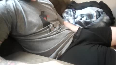 sheepydoggy45 online show from October 14, 9:00 pm