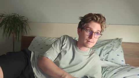 Matthew online show from December 14, 5:31 pm