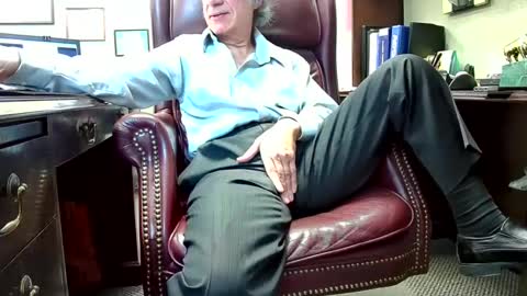 Snapshot of shootme69 chatting on February 25, 1:17 pm nikolas send dm for an appointment online show from February 25, 1:17 pm