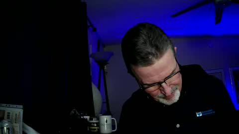 shrewtamer online show from December 12, 3:32 am