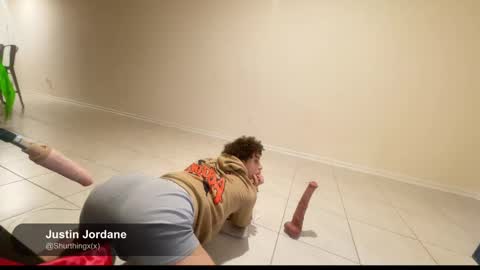 shurthingxx online show from March 11, 5:16 am