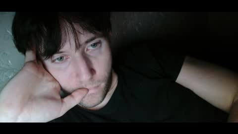 Snapshot of shy_matthew chatting on October 13, 1:22 am Matthew online show from October 13, 1:22 am