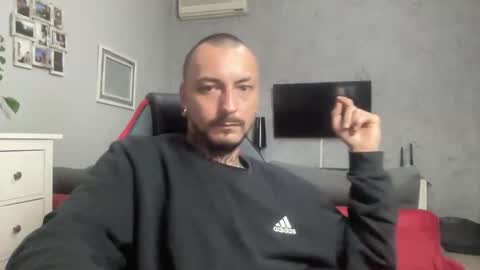 sidvicious23cm online show from February 23, 6:53 pm