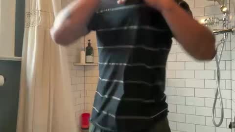 sie273 online show from November 30, 4:42 pm