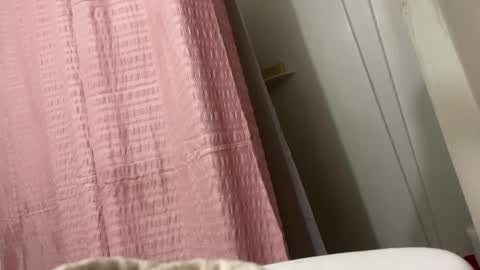 Snapshot of sikwitit625 chatting on December 6, 6:26 am Cdub625 online show from December 6, 6:26 am