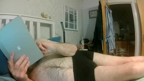 sillyoldman45221063 online show from July 13, 10:22 pm