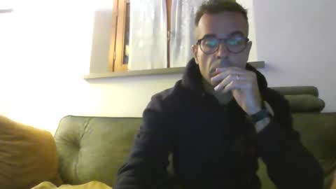 Snapshot of simmeturbate chatting on October 15, 9:11 pm Italiandaddyitalydickassbottomassholecomshowmasturbatenudeboyitalyatleticcutemuscolarhardcockdickboy online show from October 15, 9:11 pm