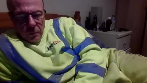 Snapshot of simon56691 chatting on March 3, 7:01 pm simon56691 online show from March 3, 7:01 pm