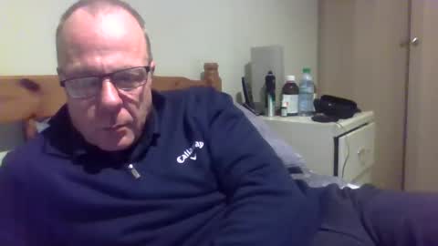 Snapshot of simon56691 chatting on March 12, 7:06 pm simon56691 online show from March 12, 7:06 pm