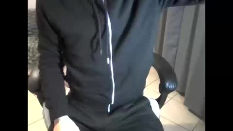 simoninside25 online show from November 19, 7:47 pm