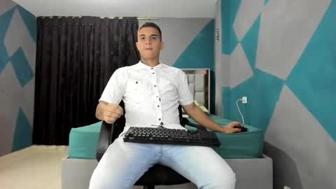 SIMON KELER online show from March 5, 11:27 pm