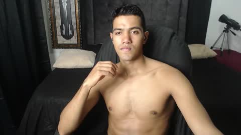 Snapshot of simple_guyy chatting on September 15, 3:41 am Andrey online show from September 15, 3:41 am